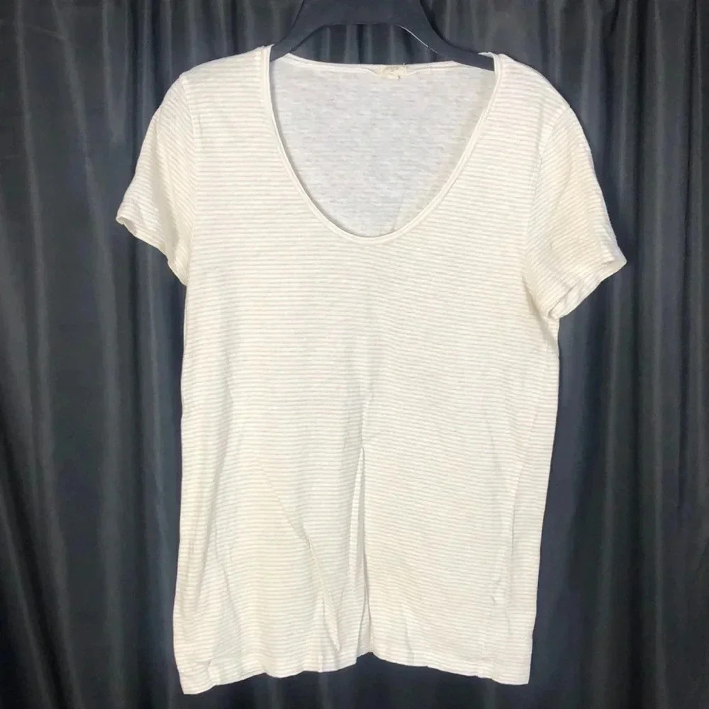 J. Crew Scoop‎ Neck Tee M